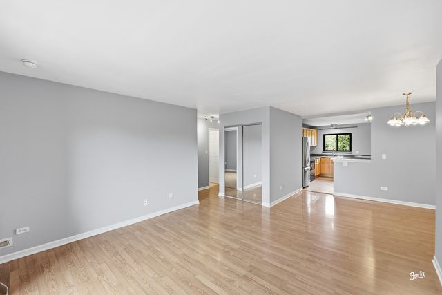 2215 Nichols Road 21F, Arlington Heights, IL 60004