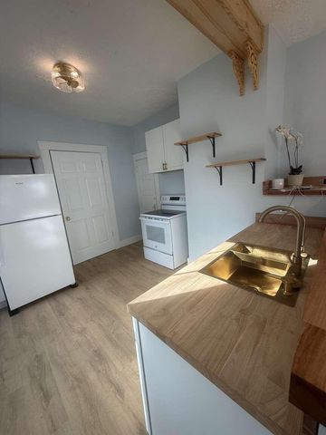 230 Murray Street, Frankfort, KY 40601