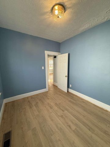 230 Murray Street, Frankfort, KY 40601