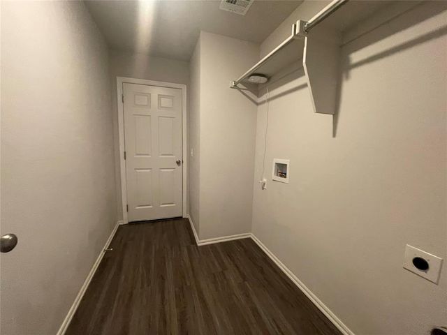 831 Highgarden Circle, Noble, OK 73068