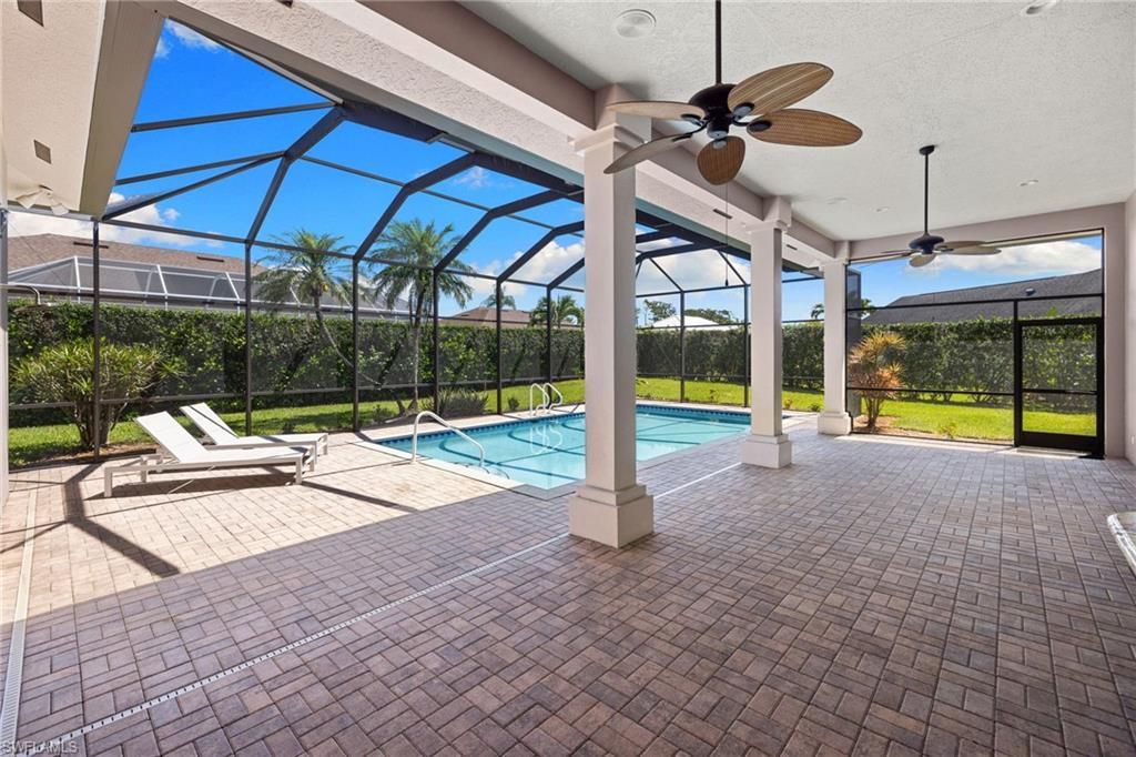 2035 Castle Garden LN, NAPLES, FL 34110 — photo 5