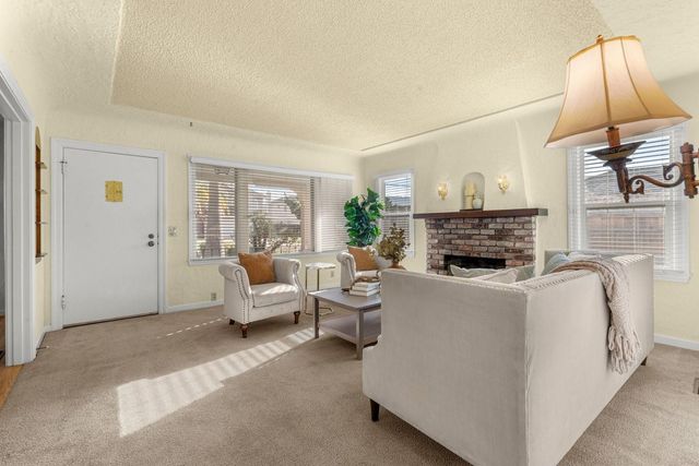21873 Hermosa Avenue, Cupertino, CA 95014