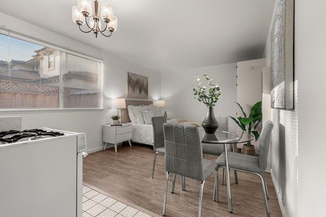 21873 Hermosa Avenue, Cupertino, CA 95014