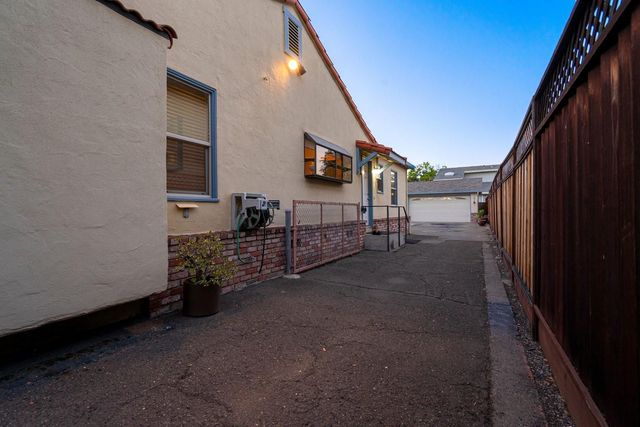 21873 Hermosa Avenue, Cupertino, CA 95014