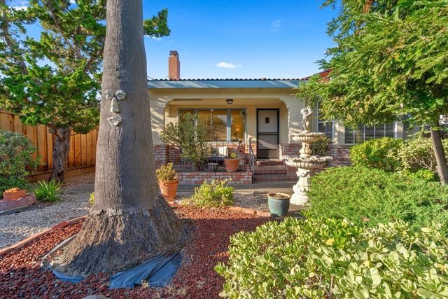 21873 Hermosa Avenue, Cupertino, CA 95014