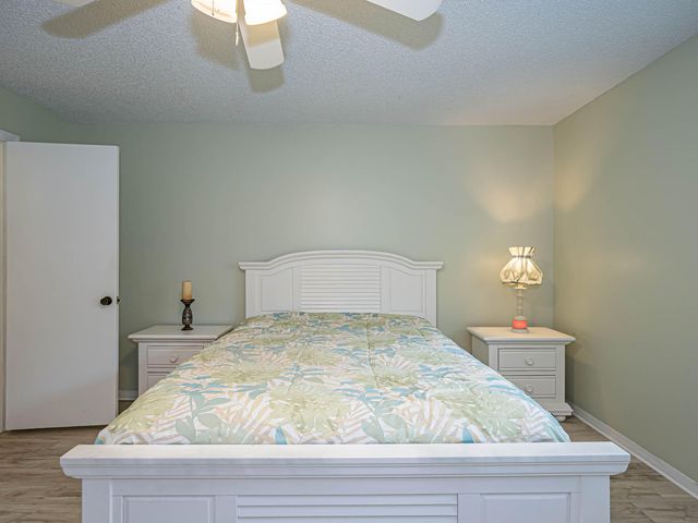 400 18th Street F7, Vero Beach, FL 32960