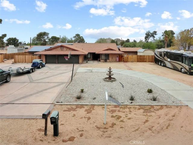 14182 Gayhead Rd, Apple Valley, CA 92307