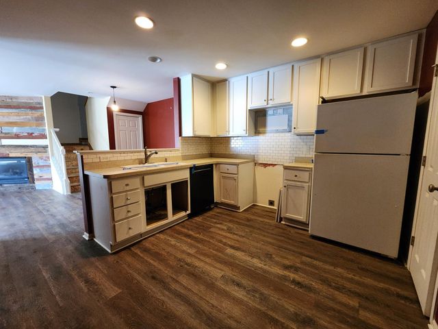 5010 149th Street N 4, Hugo, MN 55038