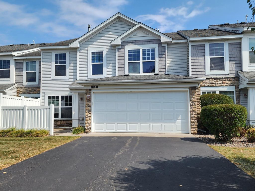 5010 149th Street N 4, Hugo, MN 55038