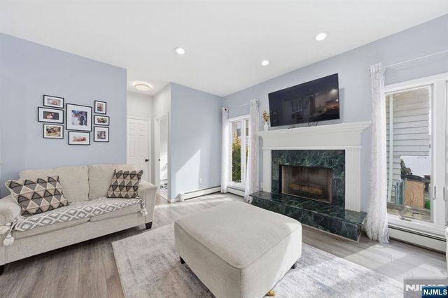 270 Baldwin Avenue, Hasbrouck Heights, NJ 07604