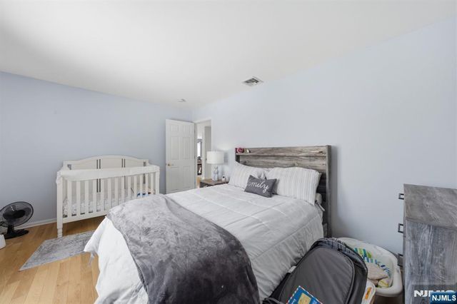 270 Baldwin Avenue, Hasbrouck Heights, NJ 07604