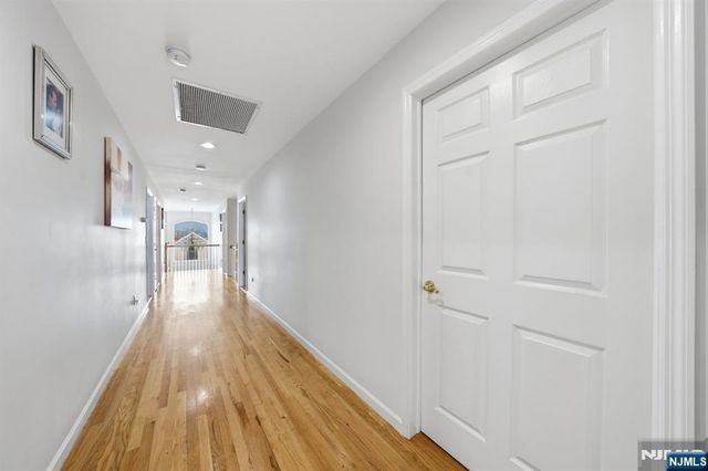 270 Baldwin Avenue, Hasbrouck Heights, NJ 07604