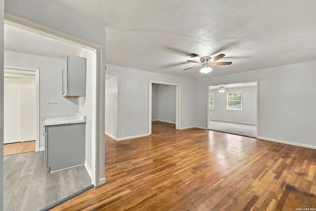 358 TIMBERLANE DR, San Antonio, TX 78218