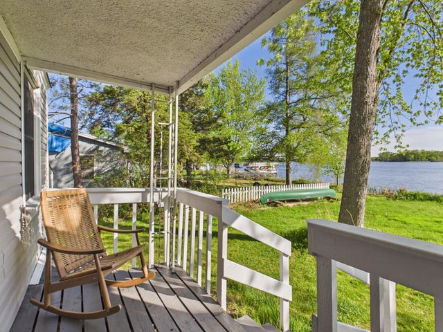 28768 Lakewood Drive NW, Isanti, MN 55040