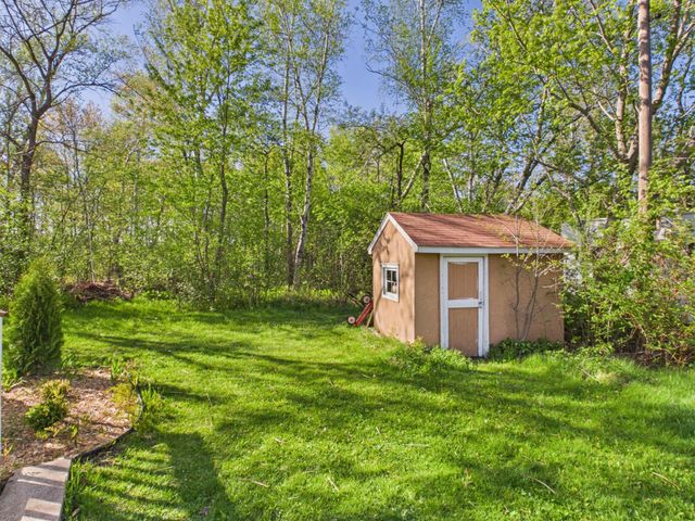28768 Lakewood Drive NW, Isanti, MN 55040