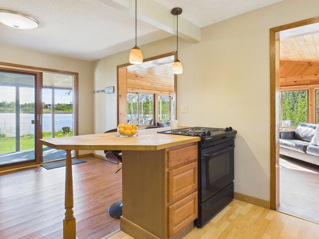28768 Lakewood Drive NW, Isanti, MN 55040