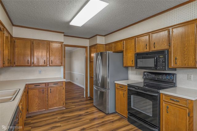 10004 Thornwood Drive, Shreveport, LA 71106