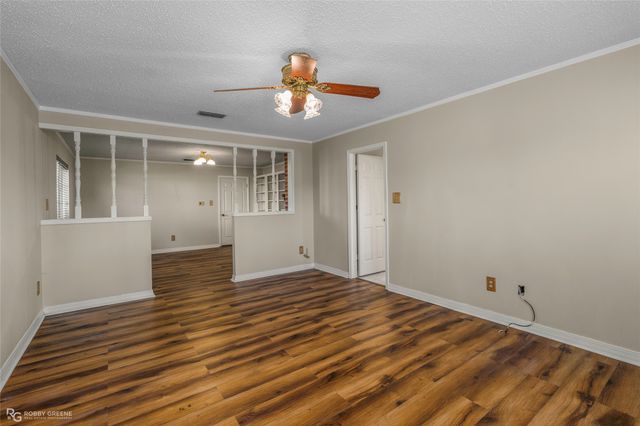 10004 Thornwood Drive, Shreveport, LA 71106