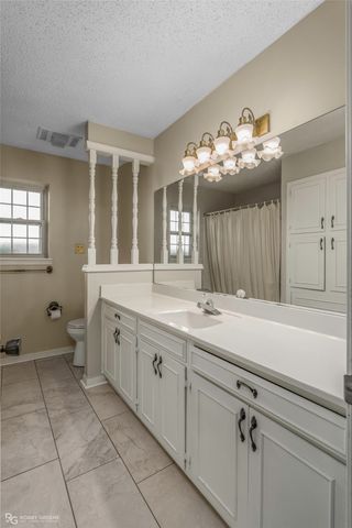 10004 Thornwood Drive, Shreveport, LA 71106