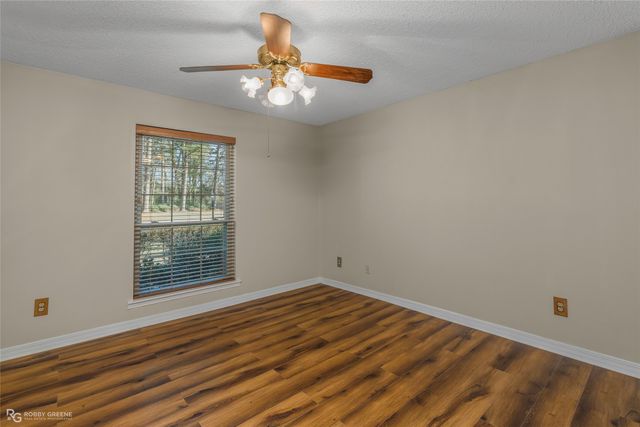 10004 Thornwood Drive, Shreveport, LA 71106