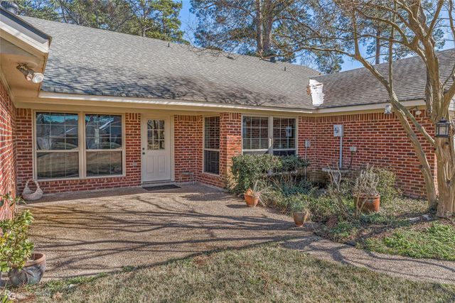 10004 Thornwood Drive, Shreveport, LA 71106