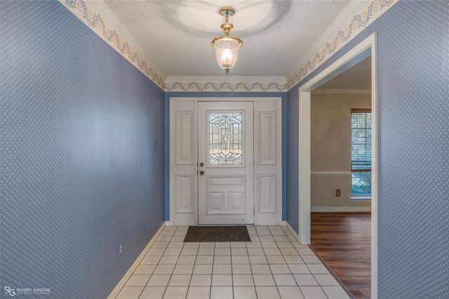 10004 Thornwood Drive, Shreveport, LA 71106