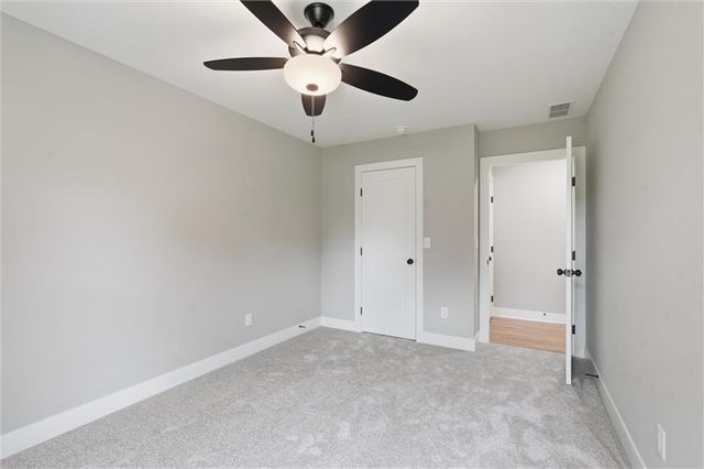 8012 E 130th Street, Grandview, MO 64030