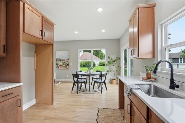 8012 E 130th Street, Grandview, MO 64030