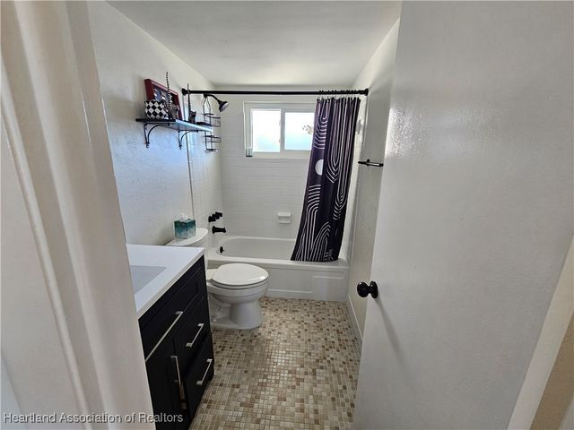 2131 Lakeview Drive 400, Sebring, FL 33870