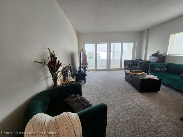 2131 Lakeview Drive 400, Sebring, FL 33870