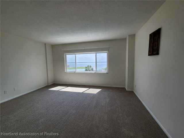 2131 Lakeview Drive 400, Sebring, FL 33870