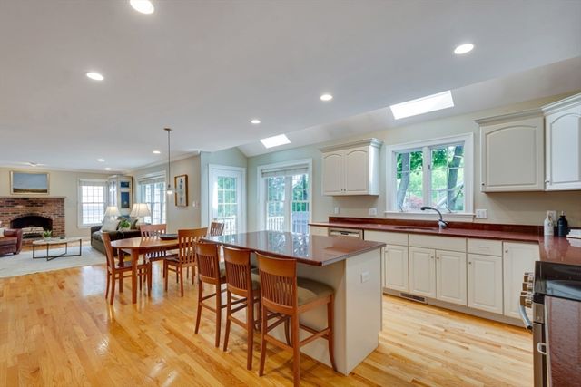96 Richdale Rd, Needham, MA 02492