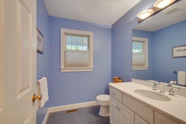 96 Richdale Rd, Needham, MA 02492
