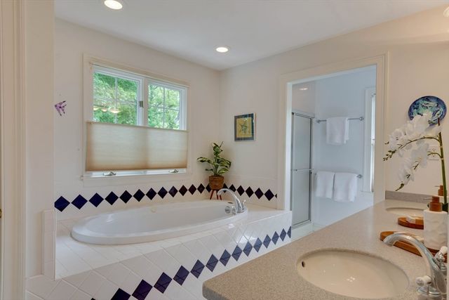 96 Richdale Rd, Needham, MA 02492