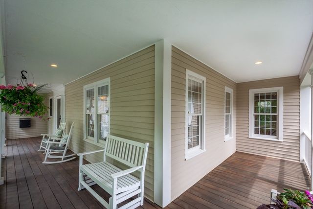 96 Richdale Rd, Needham, MA 02492