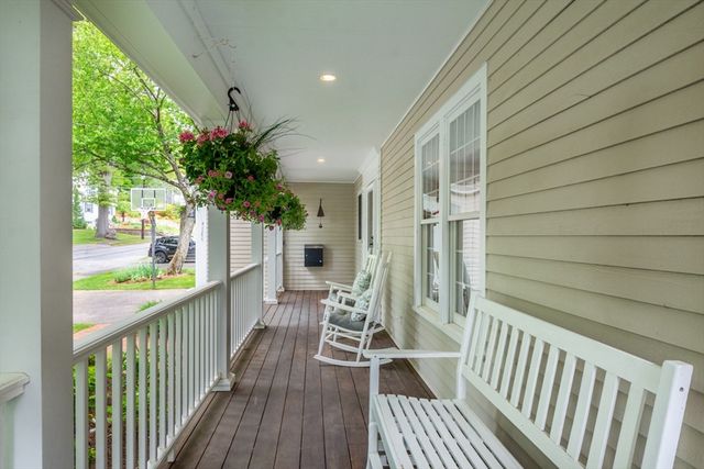 96 Richdale Rd, Needham, MA 02492
