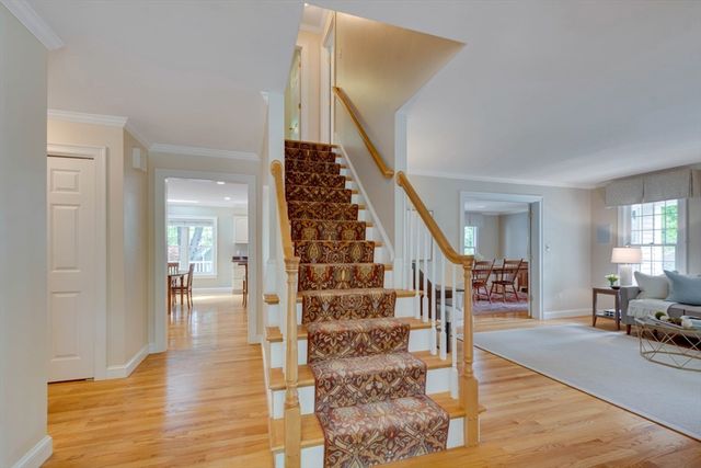 96 Richdale Rd, Needham, MA 02492