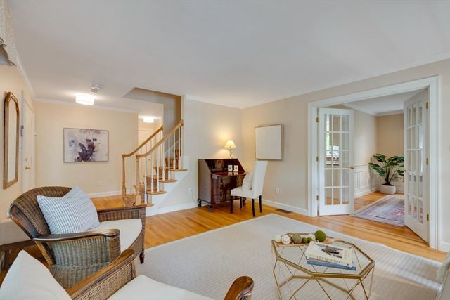 96 Richdale Rd, Needham, MA 02492