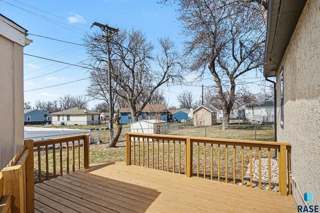 1301 S Gary Dr Drive, Sioux Falls, SD 57103