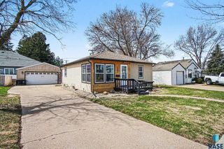 1301 S Gary Dr Drive, Sioux Falls, SD 57103