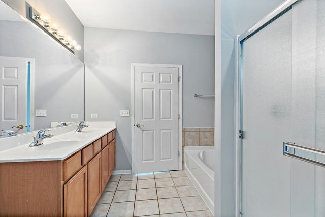 1481 Waterside Drive, Dekalb, IL 60115
