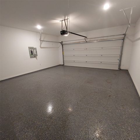 905 Edgar Street, Greenville, TX 75401