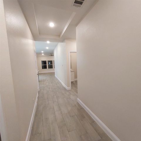 905 Edgar Street, Greenville, TX 75401