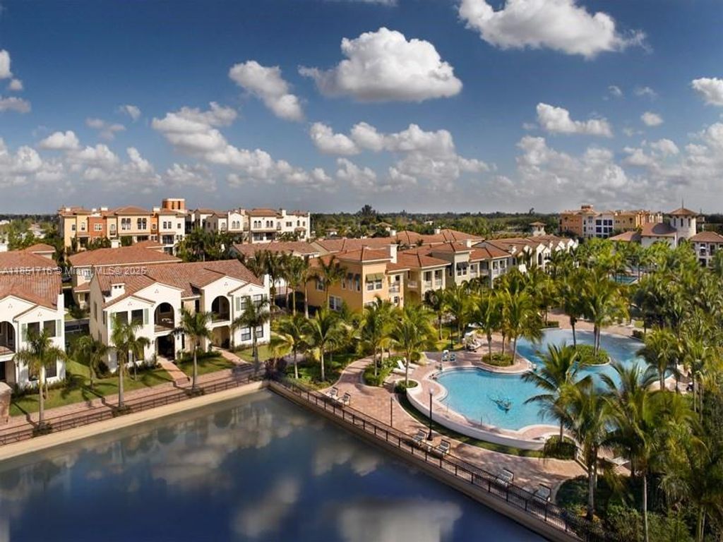 3055 NW 126th Ave 107, Sunrise, FL 33323