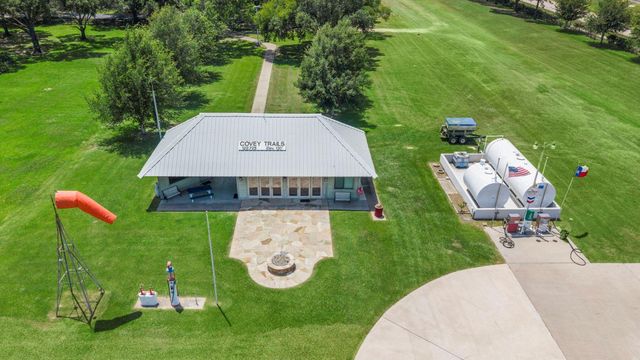 43 E Kitty Hawk Street, Richmond, TX 77406