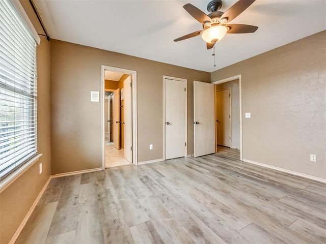 6901 N Waterwood Way, Warr Acres, OK 73132