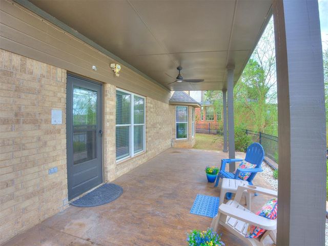 6901 N Waterwood Way, Warr Acres, OK 73132