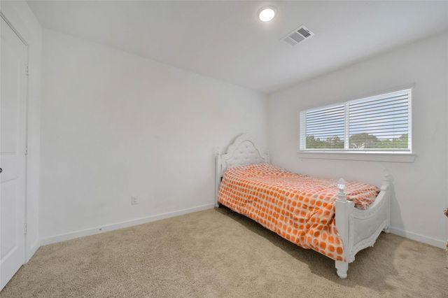 2203 Seven Oaks Boulevard, Tomball, TX 77375