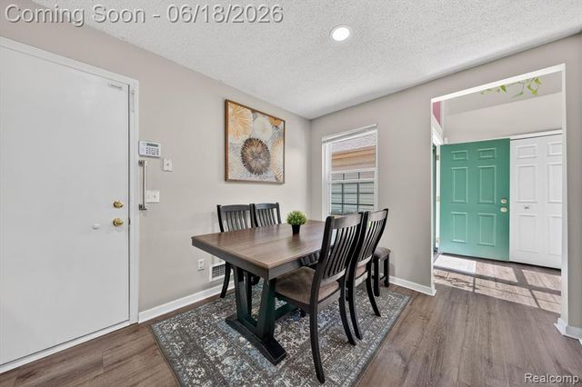 183 Daniel Avenue, Westland, MI 48186