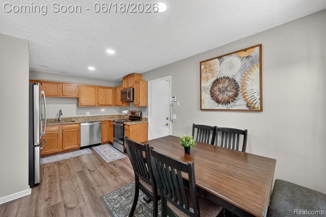 183 Daniel Avenue, Westland, MI 48186